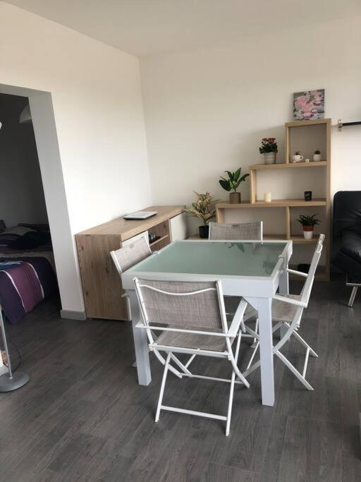 Carnon Plage : Bel Appartement Bien Citue Mauguio Eksteriør billede